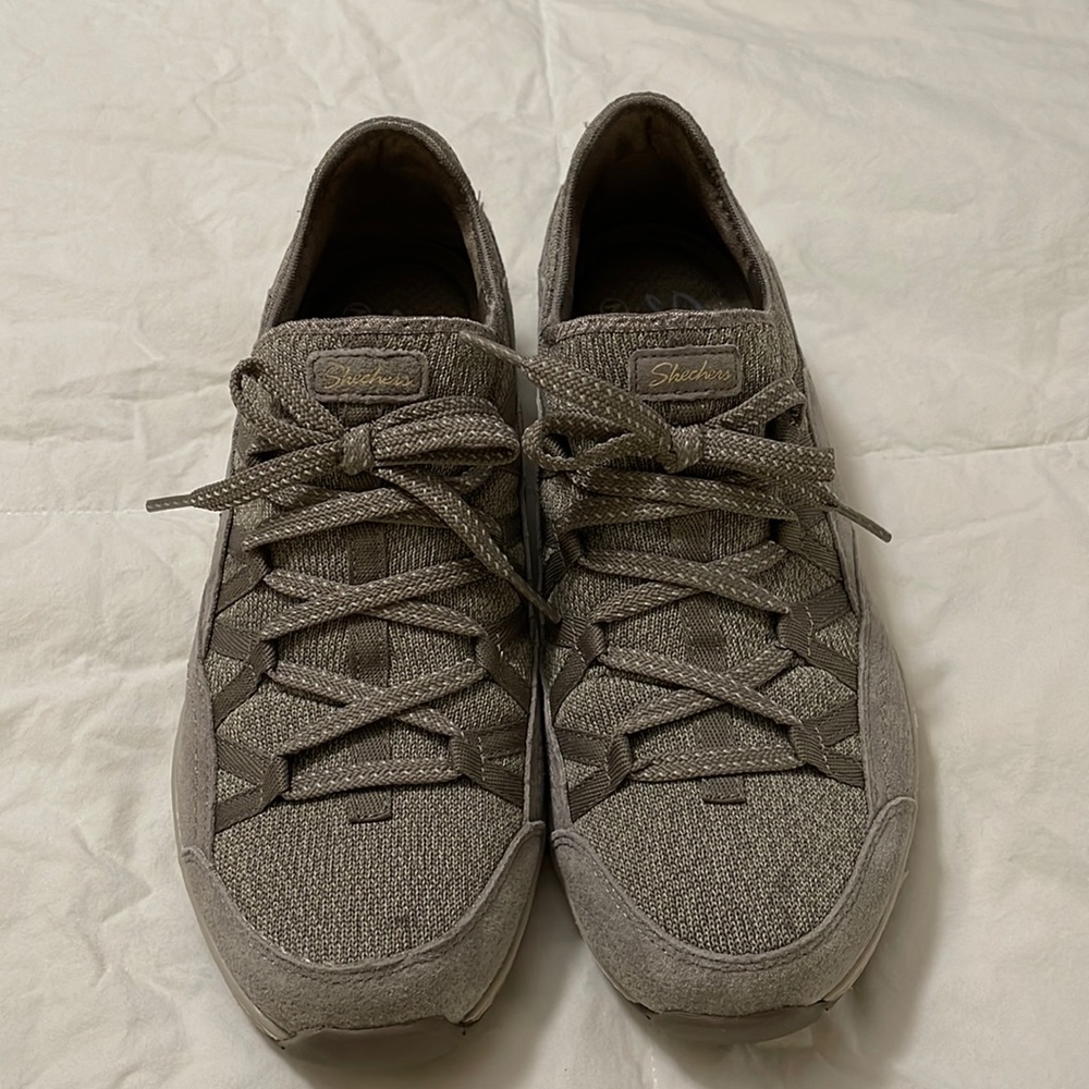 Skechers Women’s Seager Zip Line Shoes Taupe Size 9.5